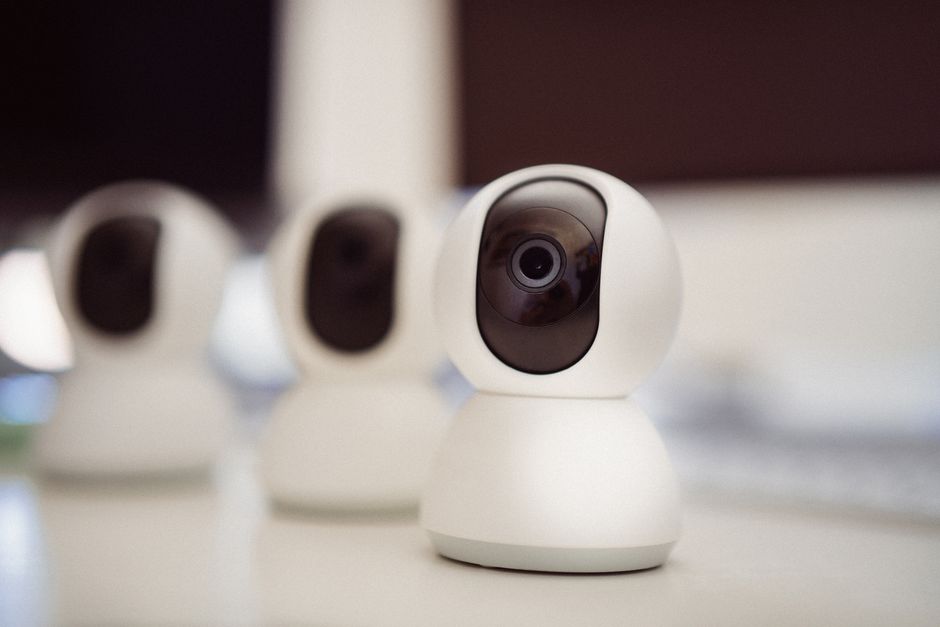 Still Using Your Laptop Camera in 2026? We Need to Talk.